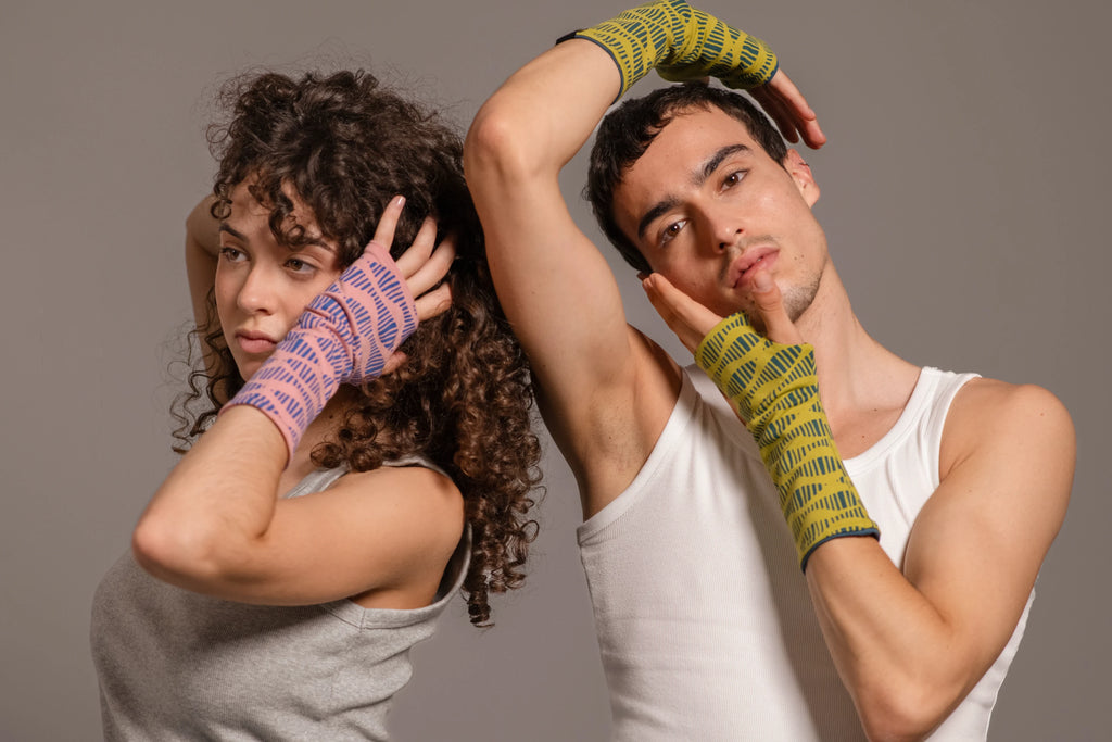 Retrato pareja con mitones Happy Belly Barcelona