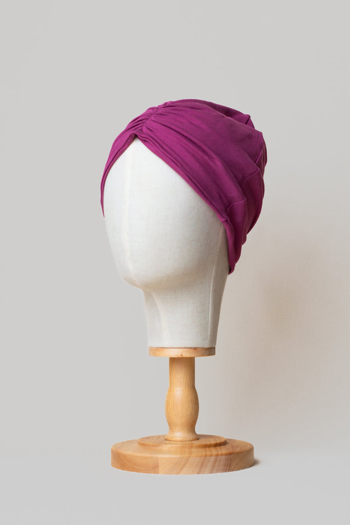 Turbante de color morado de algodón orgánico, marca Happy Belly
